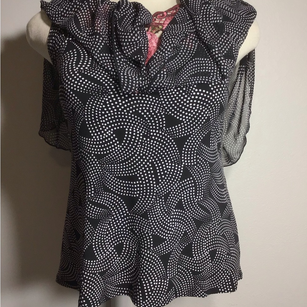 ADELE & MAY BLOUSE WOMEN Sz  M W/Poncho Cover Floral Embroidered Around The Nec - Picture 5 of 13